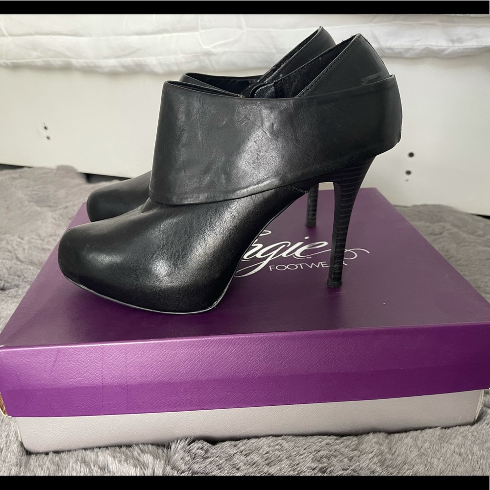 Fergie Booty Platforms